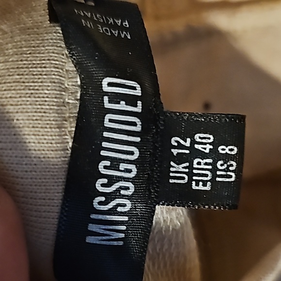 Cropped Sweatshirt - Picture 3 of 3